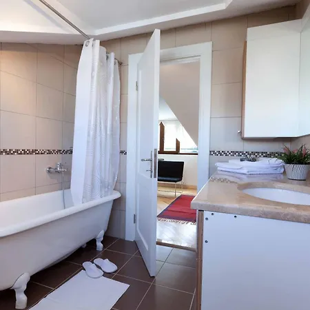 Bomonti 3 Bedroom Duplex Стамбул