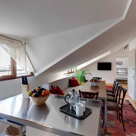 Bomonti 3 Bedroom Duplex Стамбул