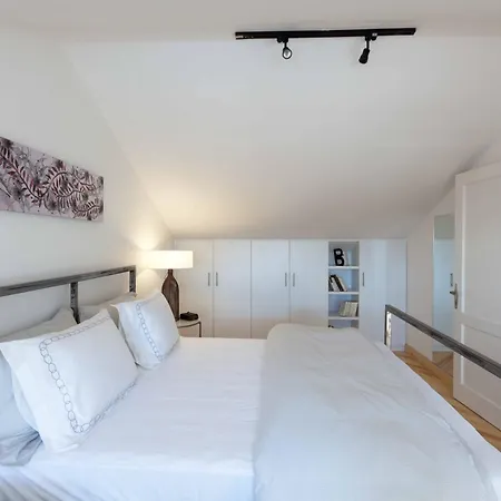 Bomonti 3 Bedroom Duplex Апартаменты