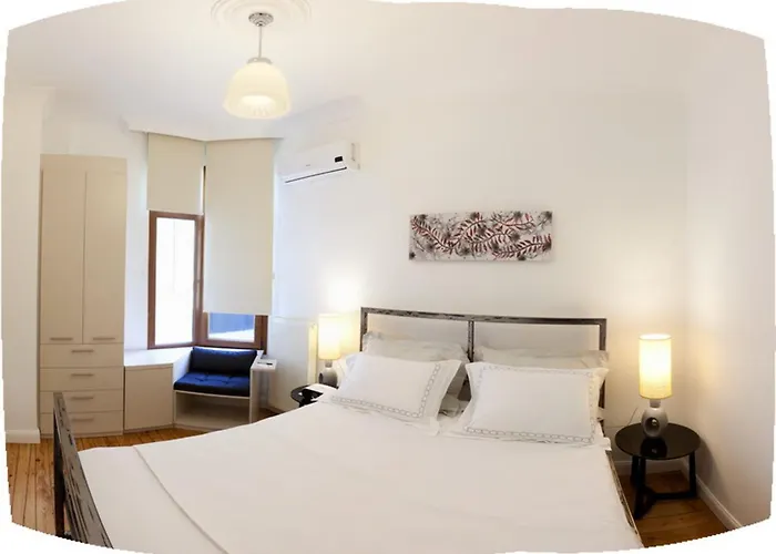 Bomonti 3 Bedroom Duplex * Стамбул